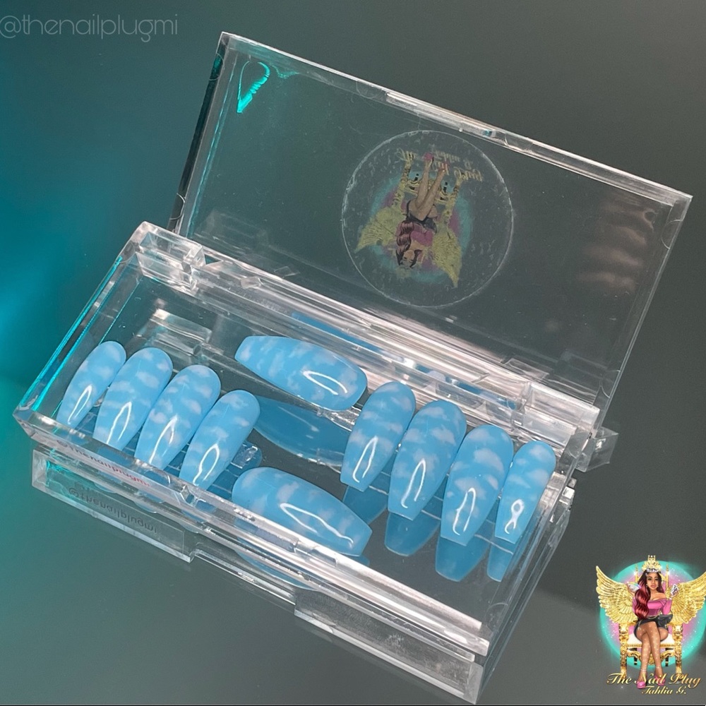 Clouds Press-On Nail Set | The Nail Plug @thenailplugmi